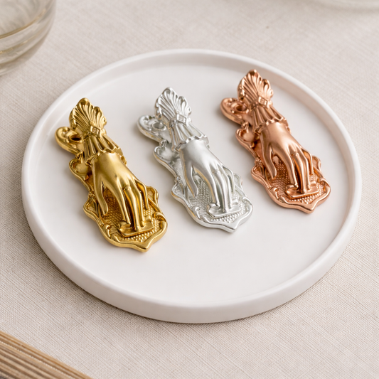 Hand Clip – Vintage Alloy Page Clip